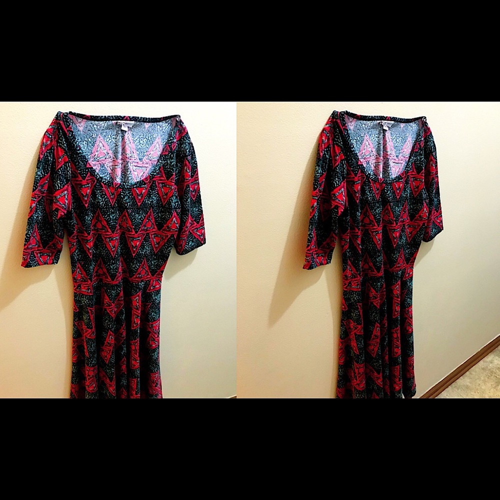 Women, LuLaRue, Red, black, and green long sleeve dress.